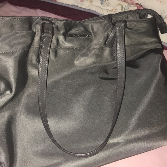 Michael Kors bag - Picture 1 of 4